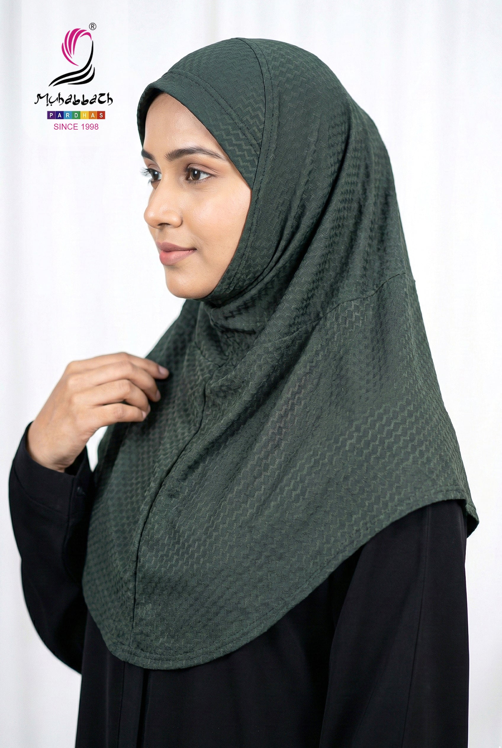 Hijab – Geometrical Pattern 4-Way Stretch (Olive Green)