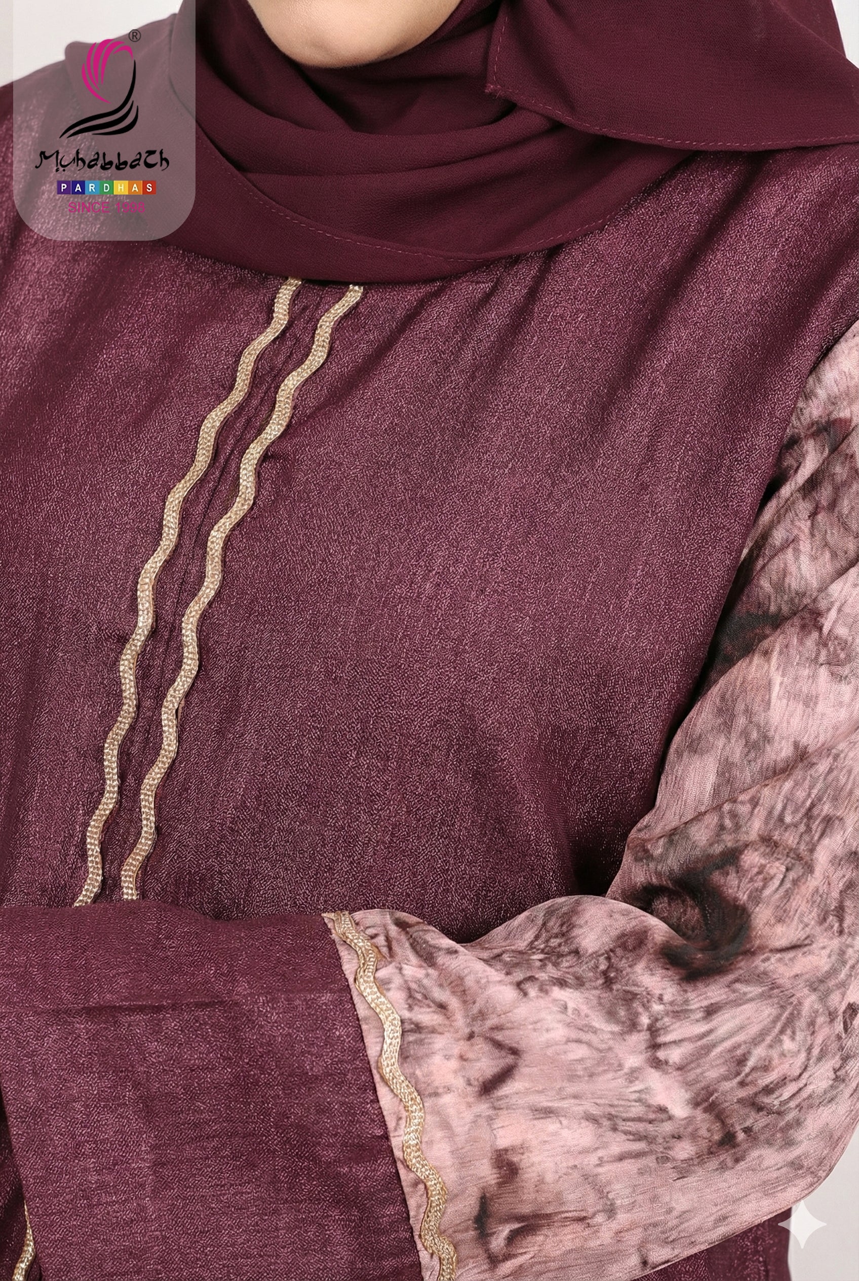 Zoom Glitter Curve Stone Design Abaya – Wine Maroon